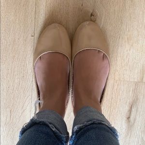 Nine West Nude patent flats